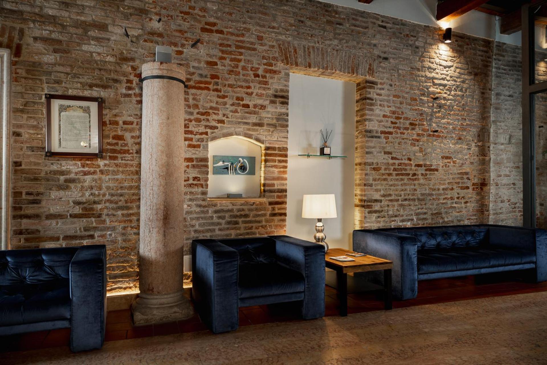 Maxxim Hotel & Loft Ferrara Esterno foto