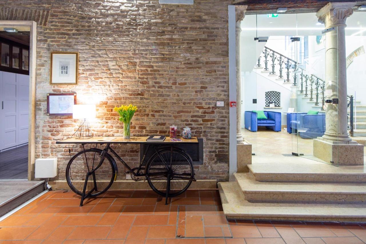 Maxxim Hotel & Loft Ferrara Esterno foto